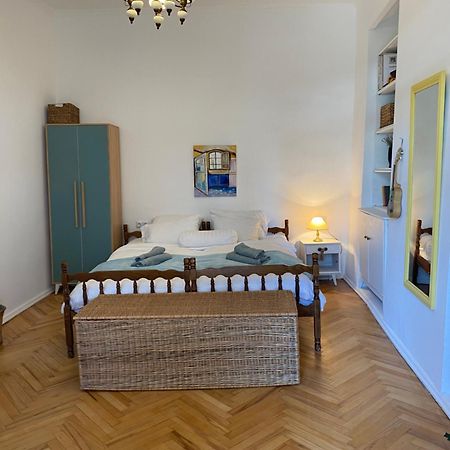 Old Tbilisi City Center, Two - Room Apartment Екстериор снимка